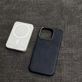 Leren iPhone-hoesje met verhoogde rand voor extra schermbescherming